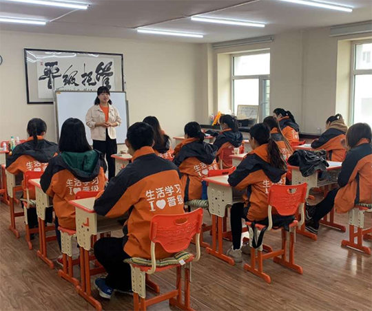 少儿托管中心怎样留住好老师？晋级托管给出了3个建议