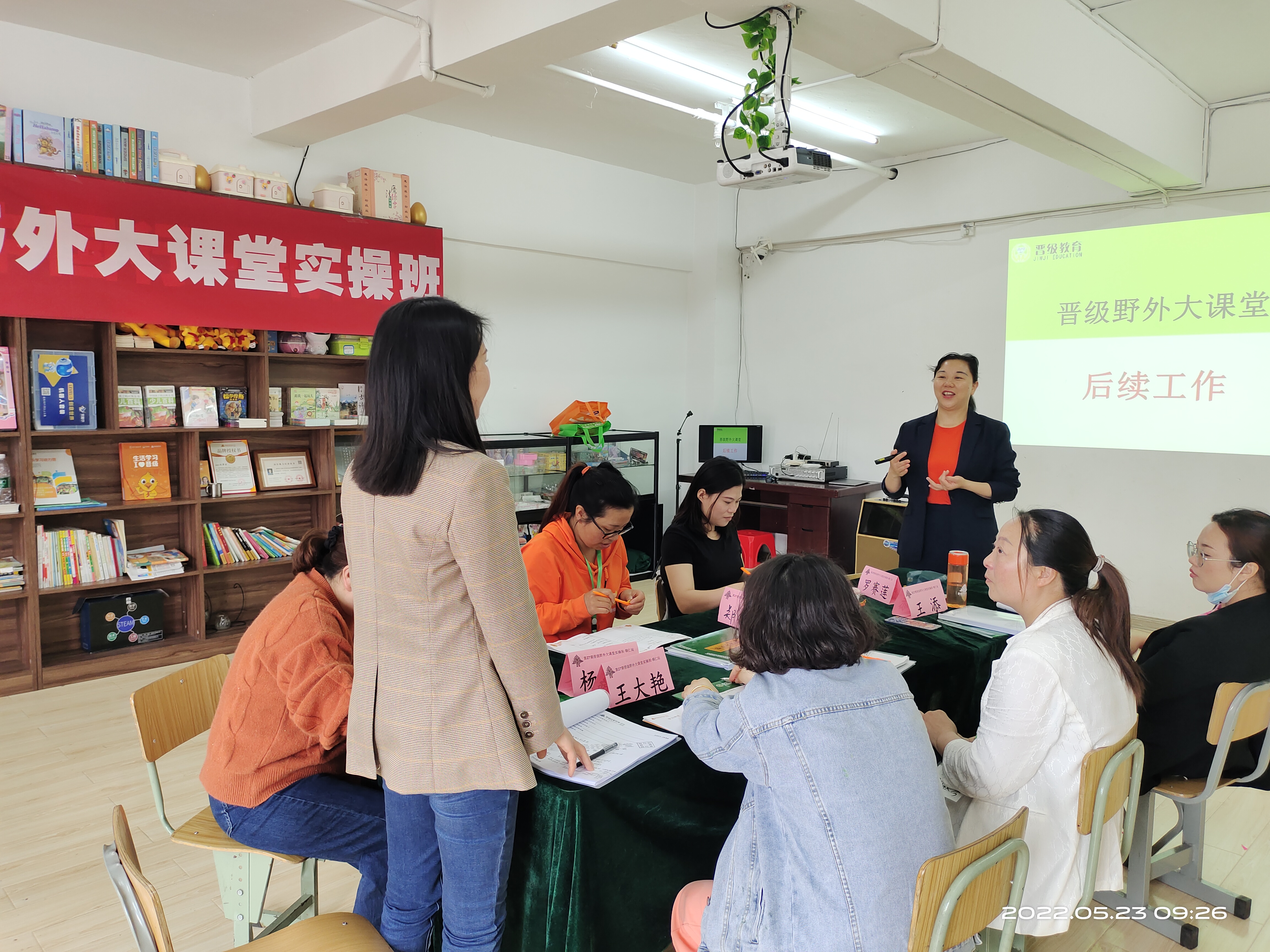 不要在这几个时间点批评孩子，他们的内心早已伤痕累累
