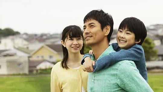 孩子向你发求救信号，先别急着找老师，而是要……