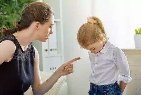 经常“恐吓”孩子的父母，会收获一个怎样的孩子