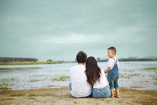 “妈妈，同学家有五套房，我们家有几套？” 你的回答很重要
