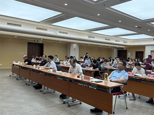 窦昆老师赴中央农广校作专题报告