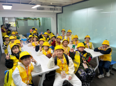 这个暑假，跟着晋小鹰游长沙，解锁＂学霸开关＂！